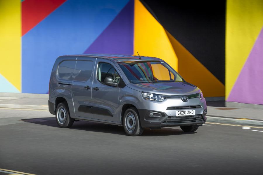  Toyota ProAce City Van LWB 2020 года  (UK) (фото 17 из 22)